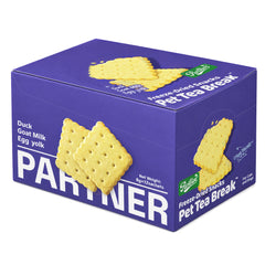 PARTNER Crispy Biscuit freeze-dried treats, 12-sachet box, angled view